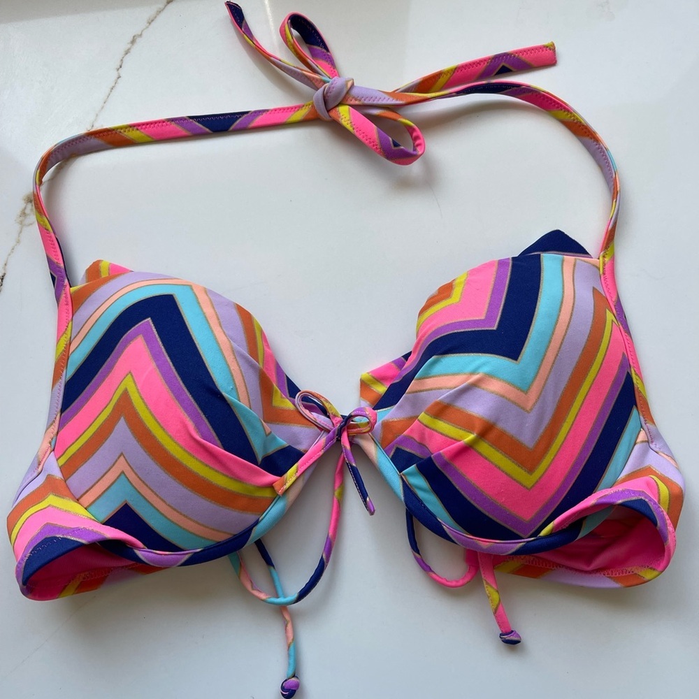 Victoria’s Secret Striped Bikini Top Size 34C